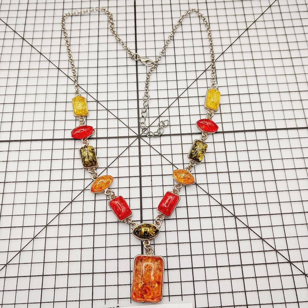 Necklace Pendant Statement 18" Faux Amber Lucite Silver Tone Retro Modern Artsy